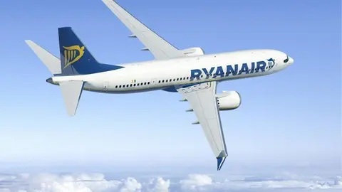 Avi&oacute;n de Ryanair