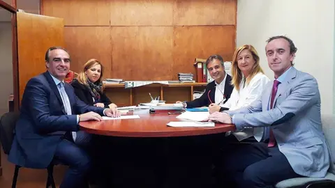 Diego Movell&aacute;n y Javier Puente se re&uacute;en con ATA