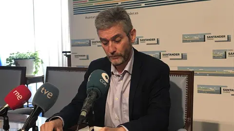El concejal de Urbanismo y portavoz del equipo de Gobierno, Javier Ceruti, informa de los acuerdos de la Junta de Gobierno Local