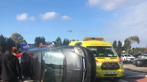 Accidente tr&aacute;fico en Valle Real