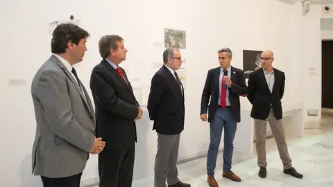Zuloaga inaugura la exposici&oacute;n 'Prehistoria de vanguardia' por el XV aniversario del IIIPC
