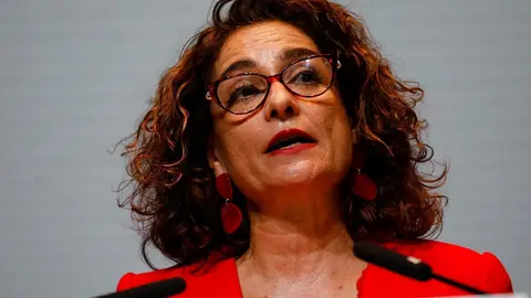 La ministra de Hacienda en funciones, Mar&iacute;a Jes&uacute;s Montero durante su intervenci&oacute;n en la clausura del XXII Congreso Nacional de la Empresa Familiar, en el Auditorio y Centro de Congresos V&iacute;ctor Villegas, en Murcia   (Espa&ntilde;a), a 29 de octubre de 2019.