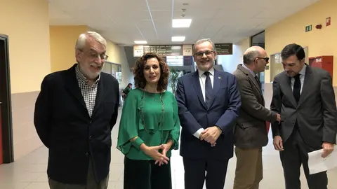 La consejera de Empleo y Pol&iacute;ticas Sociales, Ana Bel&eacute;n &Aacute;lvarez, inaugura el master de Derecho de Comercio y Consumo de la UC