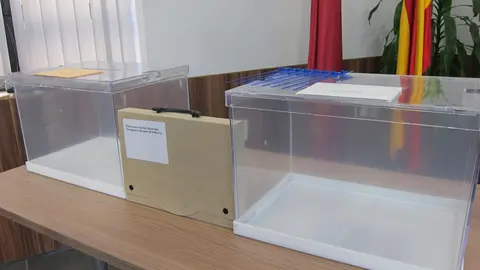 Urnas con motivo de las elecciones generales del 10 de noviembre