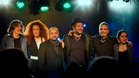 La compa&ntilde;&iacute;a c&aacute;ntabra Al Aire estrena su nuevo espect&aacute;culo 'Arriba los corazones'