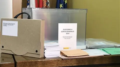 ep_urna_para_las_elecciones_generales_de_este_10_de_noviembre