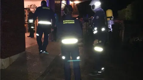 Equipos de emergencias en el lugar del suceso