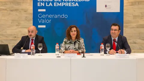 La consejera de Empleo y Pol&iacute;ticas Sociales, Ana Bel&eacute;n &Aacute;lvarez, inaugura el Ciclo de Igualdad en la Empresa, organizado por AEDIPE