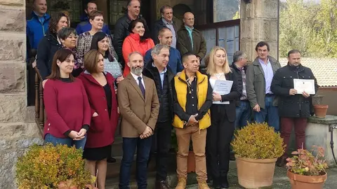 El director general de Trabajo, Gustavo Garc&iacute;a, clausura el taller de empleo 'Operaciones b&aacute;sicas de restaurante y bar'