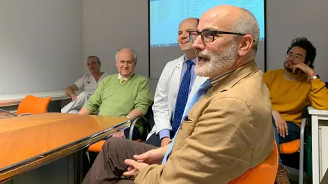 El consejero de Sanidad, Miguel Rodr&iacute;guez, se re&uacute;ne con el doctor Manuel Patarroyo