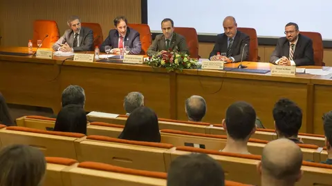 El consejero de Obras P&uacute;blicas, Ordenaci&oacute;n del Territorio y Urbanismo del Gobierno de Cantabria, Jos&eacute; Luis Gochicoa, interviene en la inauguraci&oacute;n del XIV M&aacute;ster Internacional UC-UIMP en Tecnolog&iacute;a, Rehabilitaci&oacute;n y Gesti&oacute;n de la Edificaci&oacute;n