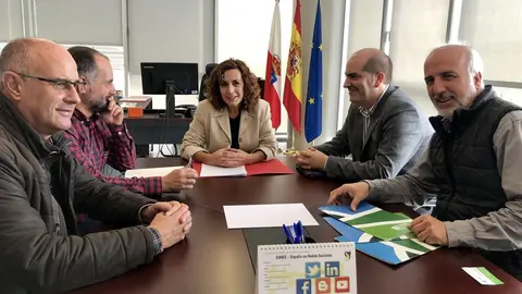 Reuni&oacute;n de la consejera de Empleo, Ana Bel&eacute;n &Aacute;lvarez, y miembros Red C&aacute;ntabra de Desarrollo Rural