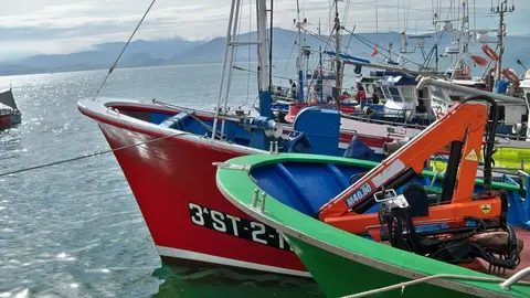 Barcos Pesqueros C&aacute;ntabros