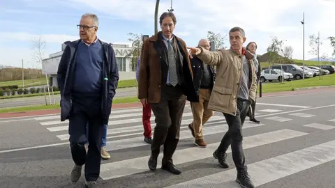 El consejero de Obras P&uacute;blicas, Ordenaci&oacute;n del Territorio y Urbanismo, Jos&eacute; Luis Gochicoa, inaugura el proyecto de mejora de la seguridad vial en el entorno de la Granja Escuela de Heras