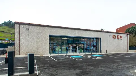Nuevo supermercado BM en Potes