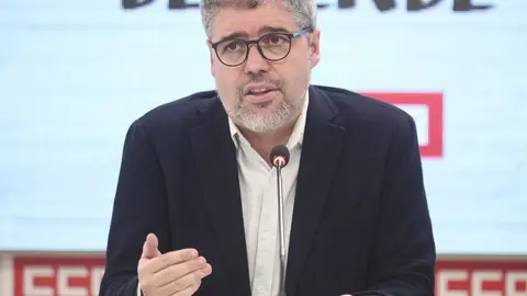 El secretario general de CC.OO, Unai Sordo, en rueda de prensa  en la sede de CCOO en Madrid