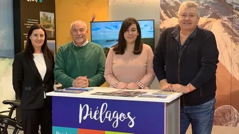Representantes de Pi&eacute;lagos en la Fiera Intur de Valladolid