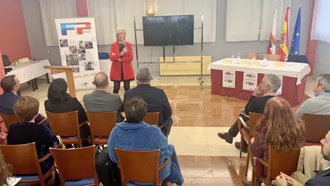 Lomb&oacute; definde una FP m&aacute;s vinculada al tejido empresarial