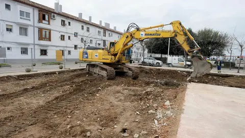 Derribo antiguo restaurante 'El Vivero' en el Barrio Pesquero
