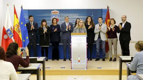 Sala De Prensa Del Gobierno De Cantabria  El Vicepresidente Y Consejero De Universidades, Igualdad, Cultura Y Deporte, Pablo Zuloaga, Da Lectura Al Manifiesto Con Motivo Del D&iacute;a Internacional De Eliminaci&oacute;n De La Violencia De G&eacute;nero.  25 Nov 19