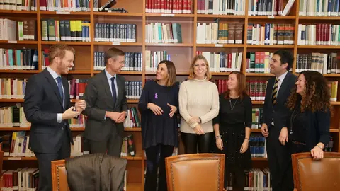 La consejera de Presidencia, Interior, Justicia y Acci&oacute;n Exterior, Paula Fern&aacute;ndez Via&ntilde;a, y el presidente del Tribunal Superior de Justicia de Cantabria (TSJC), Jos&eacute; Luis L&oacute;pez del Moral