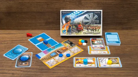 La editorial c&aacute;ntabra de juegos de mesa Looping Games gana el premio HISPA 2019 al mejor juego de edici&oacute;n espa&ntilde;ola con '1987 Channel Tunnel'