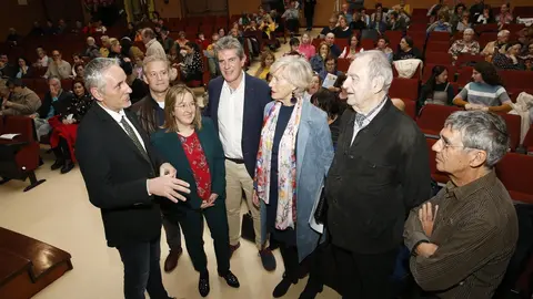 La consejera de Educaci&oacute;n, Marina Lomb&oacute;, en la presnetaci&oacute;n CD de JOSCAN