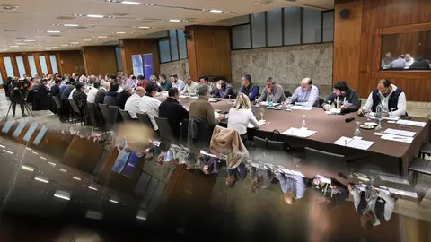 Reuni&oacute;n alcaldes PP c&aacute;ntabro