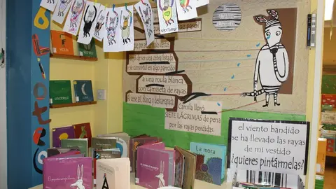 Dibujos en la Biblioteca de Camargo