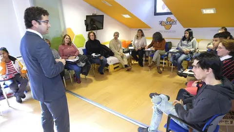 Santander.- El programa 'Oto&ntilde;o de habilidades' ofrece un curso de resoluci&oacute;n de conflictos para desempleados