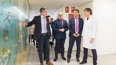 El vicepresidente del Gobierno, Pablo Zuloaga, y el consejero de Sanidad, Miguel Rodr&iacute;guez, inauguran el nuevo consultorio m&eacute;dico de Rubayo (Marina de Cudeyo)