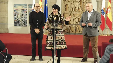 Exposici&oacute;n Vanesa Amutio en el Parlamento