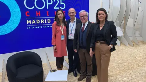 De izquierda a derecha, Beatriz Robles, Jos&eacute; Miguel Herrera, Fernando Mier, de la ODECA, y Carmen Cobi&aacute;n.