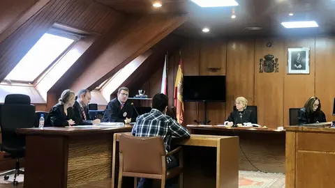 Juicio contra acusada de asesinar al padre de su pareja en Carasa