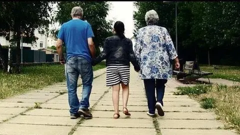 Fotograma del documental 'Yo soy una ni&ntilde;a' del director c&aacute;ntabro Richard Zubelzu