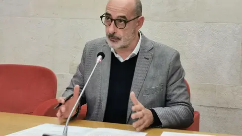 F&eacute;lix &Aacute;lvarez l&iacute;der y portavoz de Cs en el Parlamento, en rueda de prensa