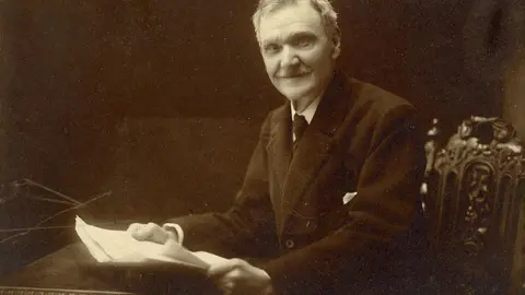 El periodista Jos&eacute; Estra&ntilde;i