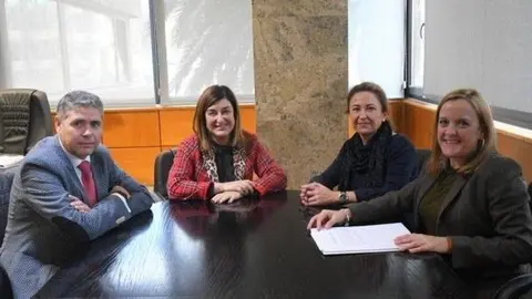 Reuni&oacute;n dirigentes del PP con procuradores