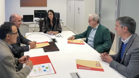 Reuni&oacute;n entre la Direcci&oacute;n General de Comercio y COERCAN