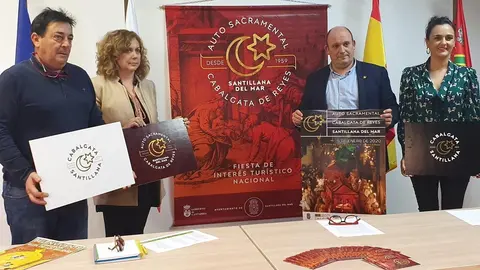 Presentaci&oacute;n del logo ofcial del Auto Sacramentla y de la Cabalgata de Reyes de Santillana del Mar