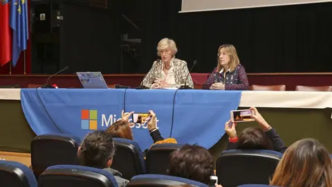 La consejera de Educaci&oacute;n, Formaci&oacute;n Profesional y Turismo, Marina Lomb&oacute;, asiste a la jornada de innovaci&oacute;n educativa &lsquo;Microsoft EduDay 2019&rsquo;