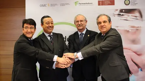 De izda. A dcha.: Jos&eacute; Garc&iacute;a Mostazo, &Oacute;scar Castro Reino, Dr. Seraf&iacute;n Romero Ag&uuml;it y Jes&uacute;s Aguilar Santamar&iacute;a.