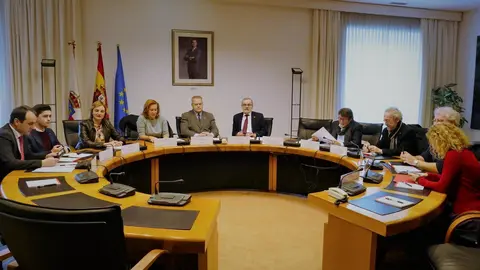 Reuni&oacute;n de la comisi&oacute;n mixta Parlamento-Universidad