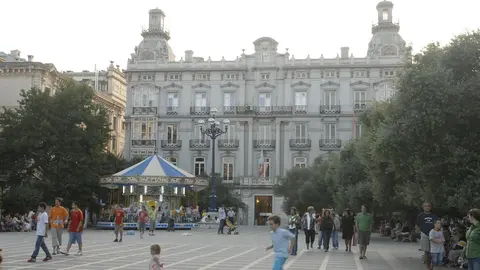 Fachada del Edificio del Club de Regatas ubicado en la Plaza de Pombo