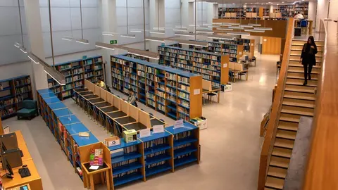Biblioteca de la UC