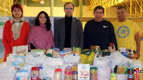 Donaci&oacute;n alimentos UC