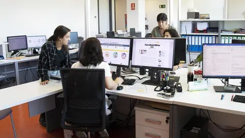 Universitarios c&aacute;ntabros durante sus pr&aacute;cticas externas.