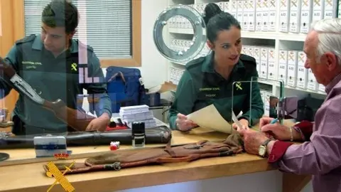 Nota De Prensa La Guardia Civil Amplia Horario Intervenci&oacute;n De Armas