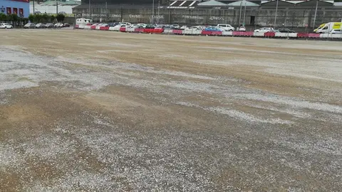 Camargo.- Abierto de manera provisional el nuevo aparcamiento junto a La Vidriera