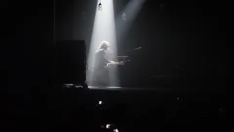 OLYMPUS DIGITAL CAMERA         